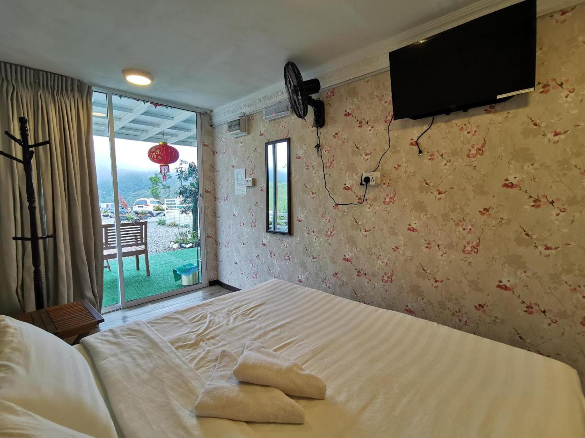 Oyo 89969 Mount Hill Villa Kundasang Ranau Exterior foto